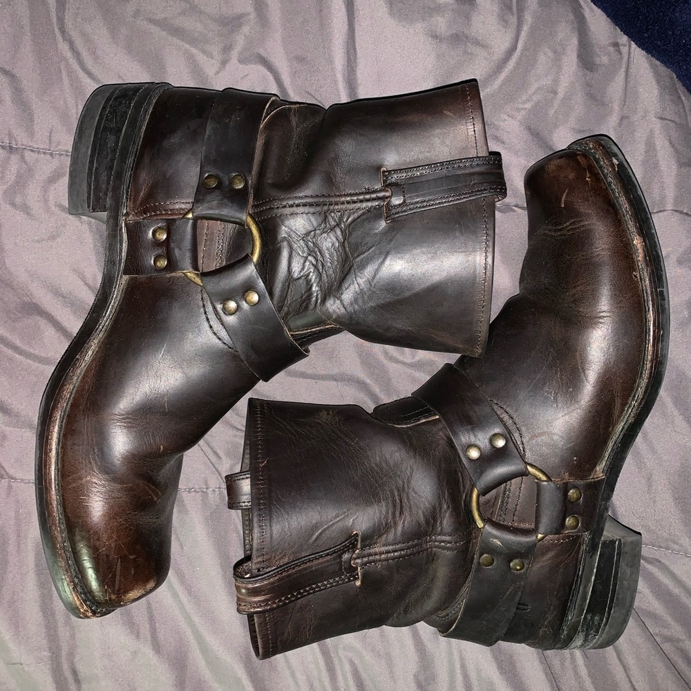 Frye men’s boots dark brown
